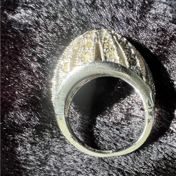 CLEAR RHINESTONE DECO STYLE DOME RING - Picture 6 of 6